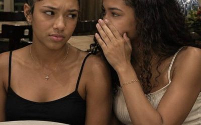 Cada vez que les presentaba un nuevo novio a mis hijas, él terminaba conmigo — finalmente investigué para descubrir por qué